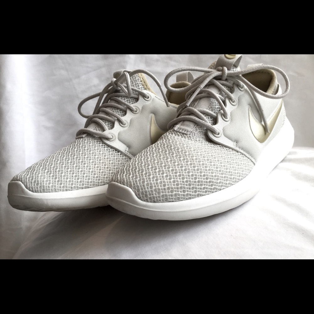 Nearly new Nike shoes